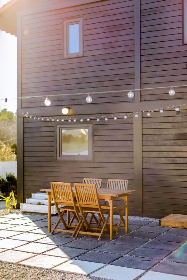 Yellow Door Cabin Near Beach With Big Outdoor Space Vila Nova de Gaia Buitenkant foto